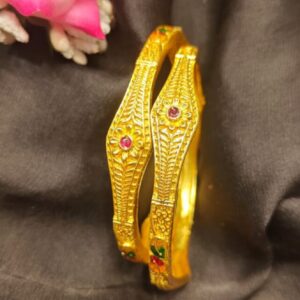 GOLD BANGLE