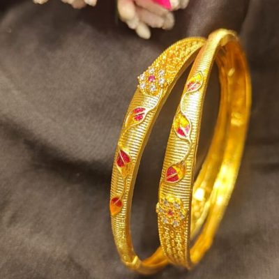 GOLD BANGLE